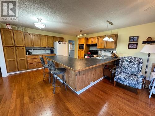 112 Wiltse Place, Penticton, BC - Indoor Photo Showing Kitchen