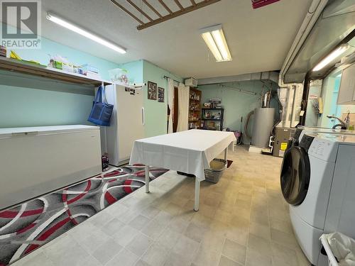 112 Wiltse Place, Penticton, BC - Indoor Photo Showing Laundry Room