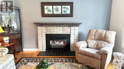 13 Pullen Avenue, St. Thomas, ON - Indoor Photo Showing Living Room With Fireplace