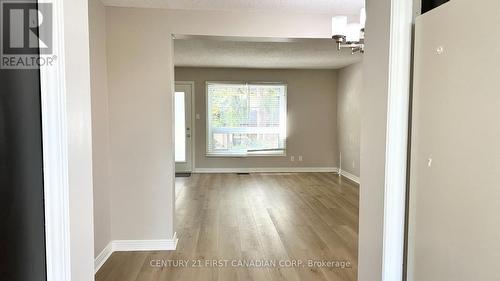 8 - 683 Windermere Road, London, ON - Indoor Photo Showing Other Room