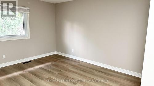 8 - 683 Windermere Road, London, ON - Indoor Photo Showing Other Room