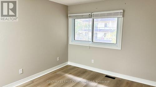 8 - 683 Windermere Road, London, ON - Indoor Photo Showing Other Room