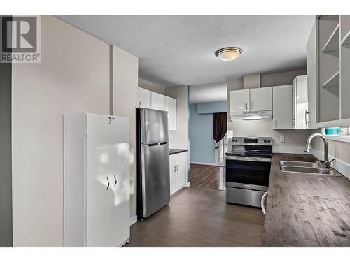 705 Soldier Road, Kamloops, BC - Indoor Photo Showing Kitchen With Stainless Steel Kitchen With Double Sink