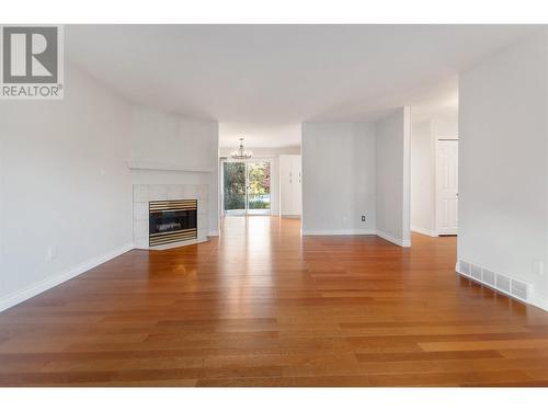 5228 Thomas Place, Okanagan Falls, BC - Indoor Photo Showing Living Room With Fireplace