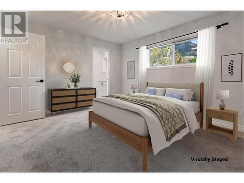 5228 Thomas Place, Okanagan Falls, BC - Indoor Photo Showing Bedroom