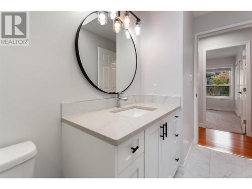 5228 Thomas Place, Okanagan Falls, BC - Indoor Photo Showing Bathroom