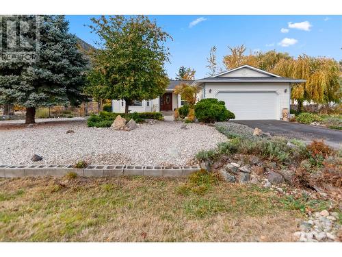 5228 Thomas Place, Okanagan Falls, BC - Outdoor