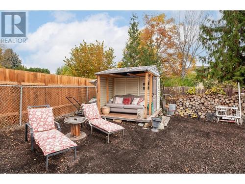 1740 Mountain Avenue, Kelowna, BC - Outdoor With Deck Patio Veranda