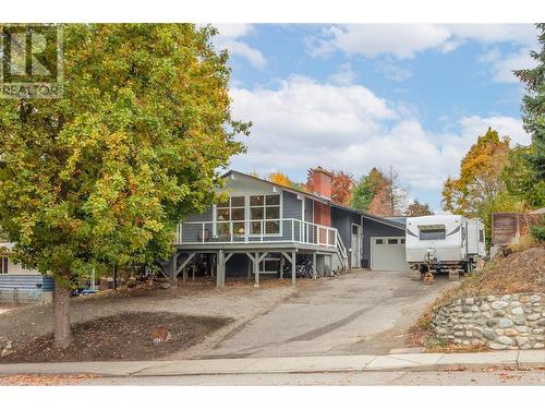 1740 Mountain Avenue, Kelowna, BC - Outdoor With Deck Patio Veranda