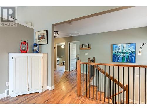 1740 Mountain Avenue, Kelowna, BC - Indoor Photo Showing Other Room