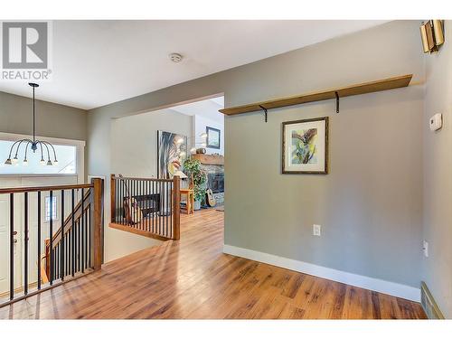 1740 Mountain Avenue, Kelowna, BC - Indoor Photo Showing Other Room