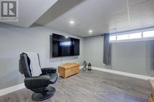 51 Rossford Crescent E, Kitchener, ON - Indoor Photo Showing Other Room