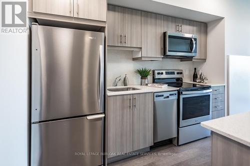 608 - 7711 Green Vista Gate, Niagara Falls, ON - Indoor Photo Showing Kitchen With Stainless Steel Kitchen With Upgraded Kitchen