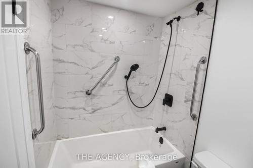 507 - 15 Albright Road, Hamilton, ON -  Photo Showing Bathroom