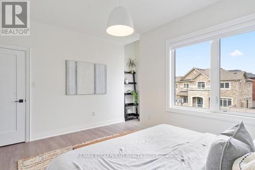 221 Agro Street, Hamilton, ON - Indoor Photo Showing Bedroom