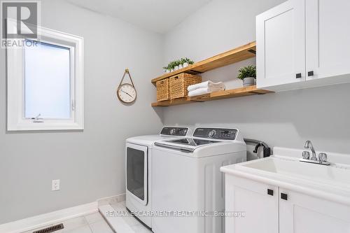 221 Agro Street, Hamilton, ON - Indoor Photo Showing Laundry Room