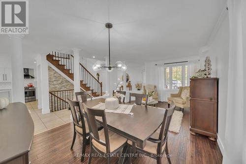 15 Yarrow Court, Kitchener, ON - Indoor Photo Showing Dining Room