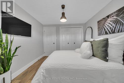 15 Yarrow Court, Kitchener, ON - Indoor Photo Showing Bedroom