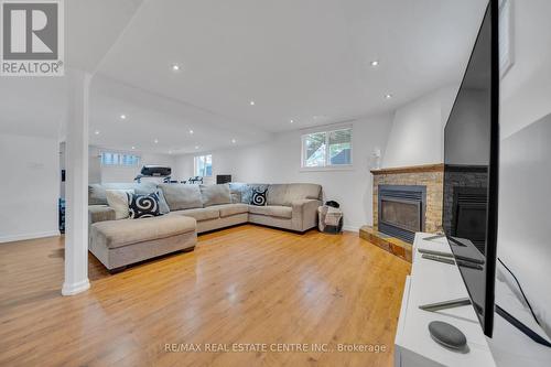 15 Yarrow Court, Kitchener, ON - Indoor Photo Showing Living Room With Fireplace