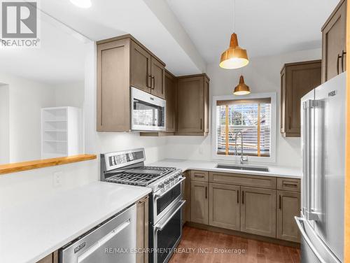 96 Alma Street, St. Thomas, ON - Indoor Photo Showing Kitchen