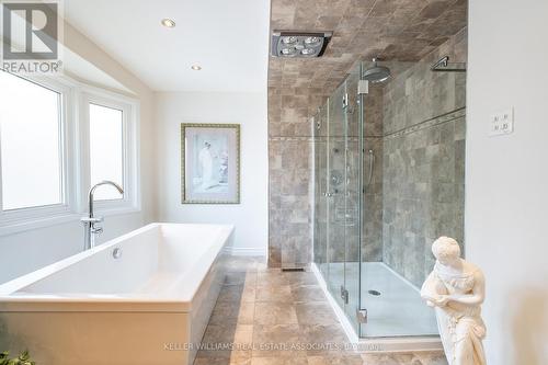 67 Sunvale Place, Hamilton, ON - Indoor Photo Showing Bathroom