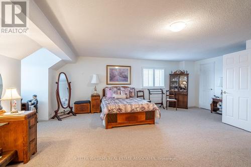 67 Sunvale Place, Hamilton, ON - Indoor Photo Showing Bedroom