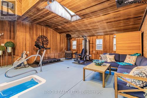 149 Miller Drive, Hamilton, ON - Indoor Photo Showing Gym Room