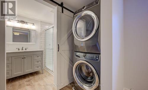 Bsmnt - 18 Jay Court, Kitchener, ON - Indoor Photo Showing Laundry Room