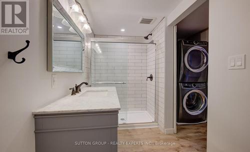 Bsmnt - 18 Jay Court, Kitchener, ON - Indoor Photo Showing Laundry Room