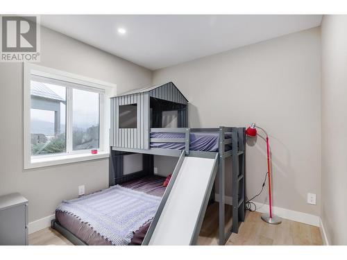 1955 Northern Flicker Court Unit# 14, Kelowna, BC - Indoor Photo Showing Bedroom