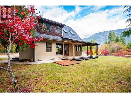 1428 Nighthawk Drive, Castlegar, BC - Outdoor With Deck Patio Veranda