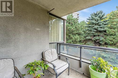 213 - 12 Laurelcrest Street, Brampton, ON - Outdoor