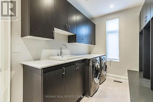 76 Ben Machree Drive, Mississauga, ON - Indoor Photo Showing Laundry Room