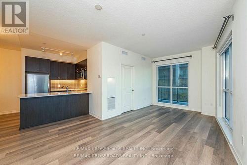 216 - 39 Annie Craig Drive, Toronto, ON - Indoor Photo Showing Kitchen