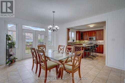 13 Pathlink Gate, Brampton, ON - Indoor Photo Showing Dining Room