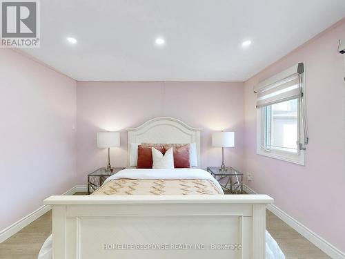 4373 Jenkins Crescent, Mississauga, ON - Indoor Photo Showing Bedroom