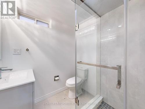 4373 Jenkins Crescent, Mississauga, ON - Indoor Photo Showing Bathroom