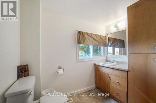 53137 Calton Line, Malahide, ON - Indoor Photo Showing Bathroom