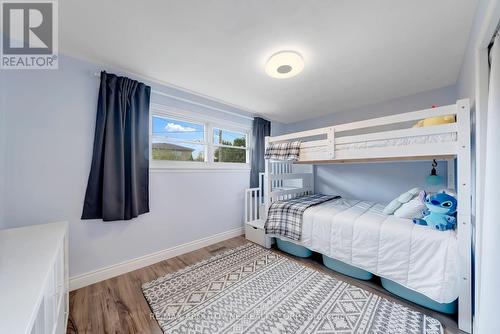 5500 Romanwood Crescent, Burlington, ON - Indoor Photo Showing Bedroom