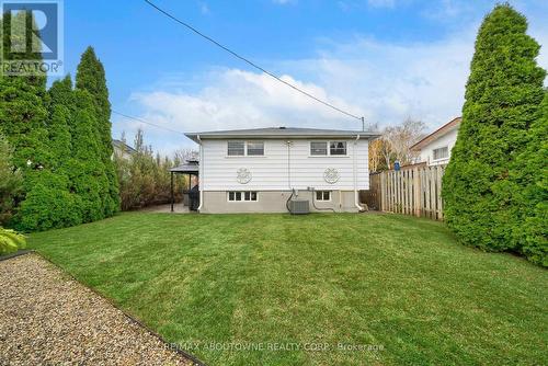 5500 Romanwood Crescent, Burlington, ON - Outdoor