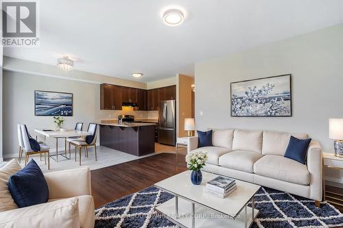 357 Snoek Point, Milton, ON - Indoor Photo Showing Living Room