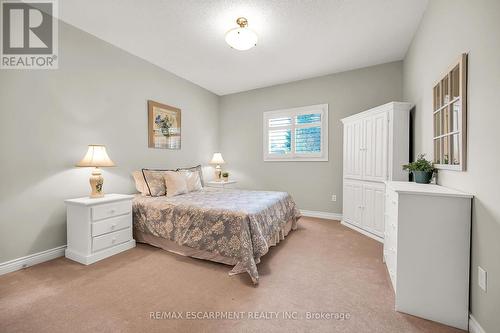 91 Southcreek Court, Hamilton, ON - Indoor Photo Showing Bedroom