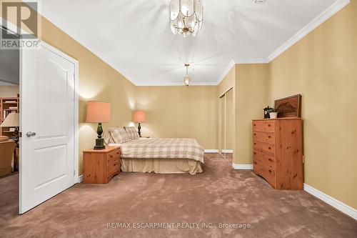 91 Southcreek Court, Hamilton, ON - Indoor Photo Showing Bedroom