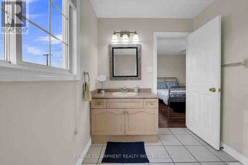 23 Argyle Avenue, Hamilton, ON - Indoor Photo Showing Bathroom