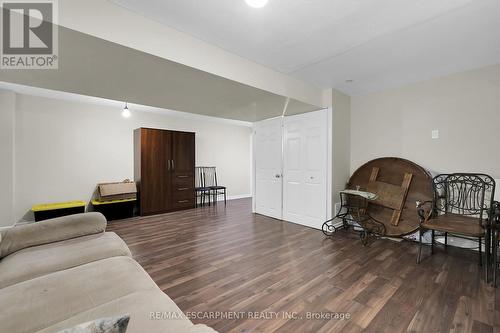 23 Argyle Avenue, Hamilton, ON - Indoor Photo Showing Living Room