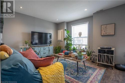 165 Emerald Street N, Hamilton, ON - Indoor Photo Showing Living Room