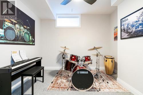 135 Ritchie Crescent, Springwater, ON - Indoor Photo Showing Other Room