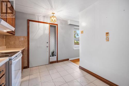 133 Cordella Avenue, Toronto, ON - Indoor Photo Showing Kitchen