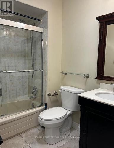 Lower - 20 Roseville Drive, Brampton, ON - Indoor Photo Showing Bathroom