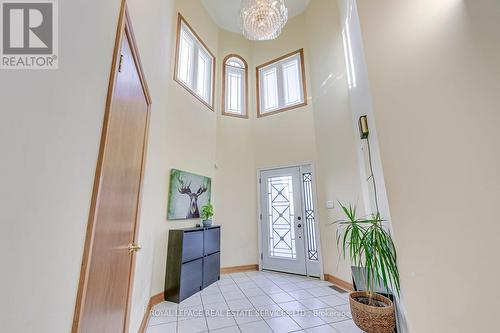 2627 Comet Court, Mississauga, ON - Indoor Photo Showing Other Room